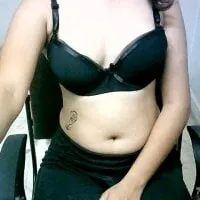 lovelydesi21 avatar